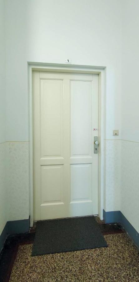 Highlight Apartment Naschmarkt Vienna Esterno foto